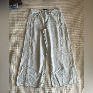 GAP Light Wash Wide Leg Jeans with Fringe Detail 12